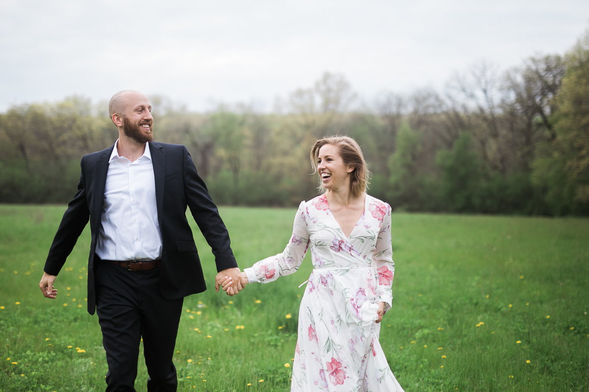 Greehouse-engagement-portraits-Delafield-Wisconsin_053.jpg