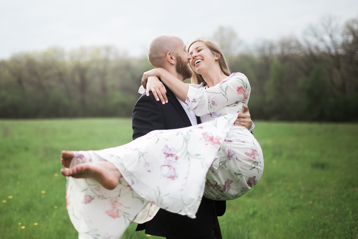 Greehouse-engagement-portraits-Delafield-Wisconsin_055.jpg