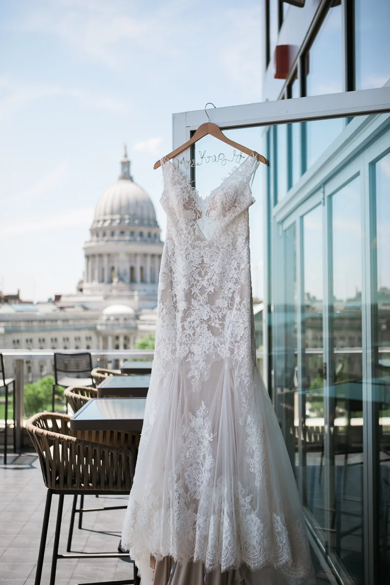 The-Fields-Reserve-Stoughton-Wisconsin-Wedding_001.jpg