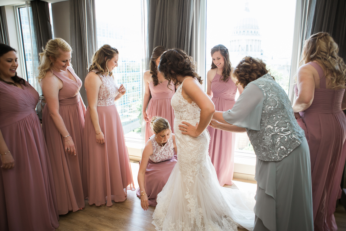 The-Fields-Reserve-Stoughton-Wisconsin-Wedding_011.jpg