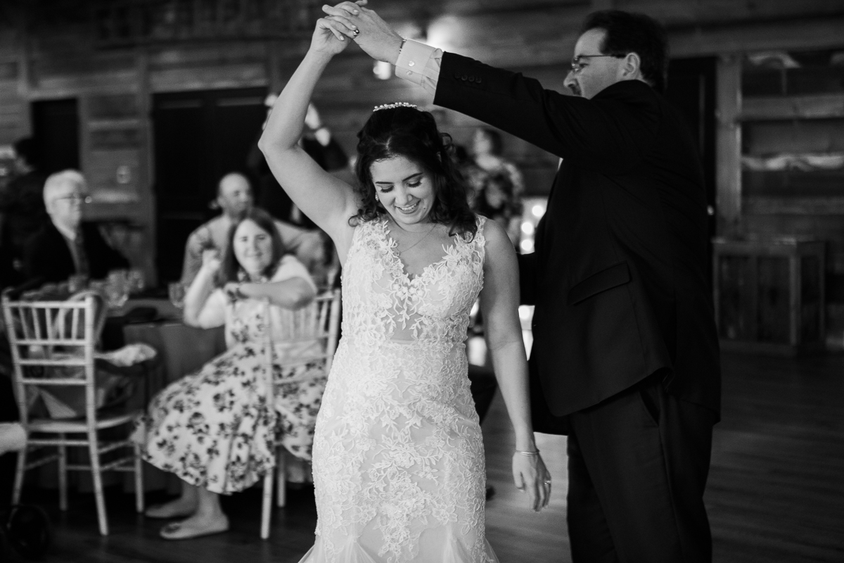 The-Fields-Reserve-Stoughton-Wisconsin-Wedding_113.jpg