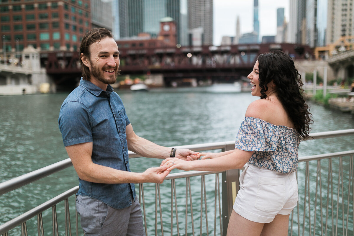 Chicago-Engagement-Portraits_005.jpg