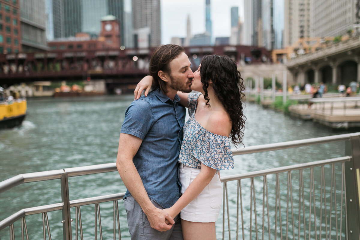 Chicago-Engagement-Portraits_008.jpg