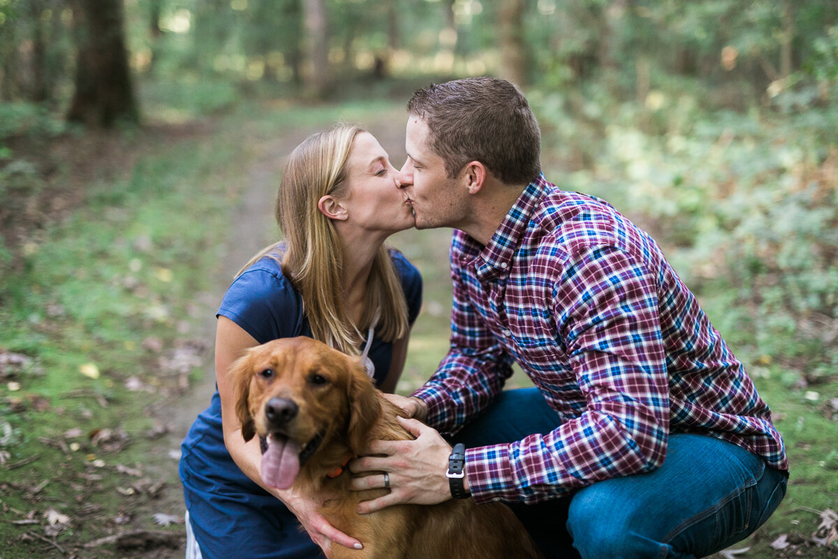 Engagement-portraits-Stoughton-Wisconsin_016.jpg