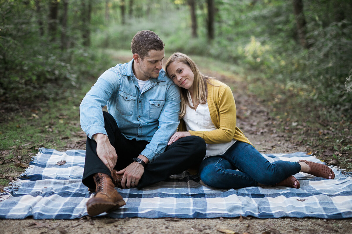 Engagement-portraits-Stoughton-Wisconsin_030.jpg