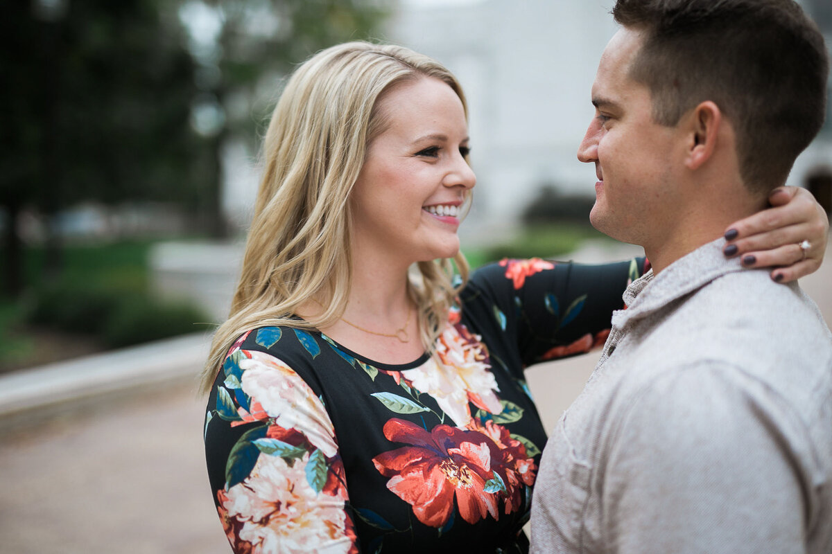 Madison-Wisconsin-Engagement-Portraits_011.jpg