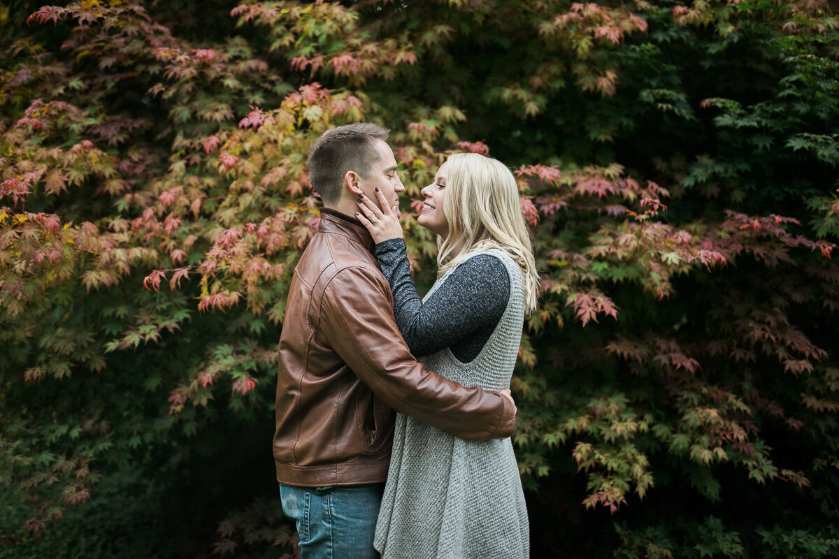 Madison-Wisconsin-Engagement-Portraits_067.jpg