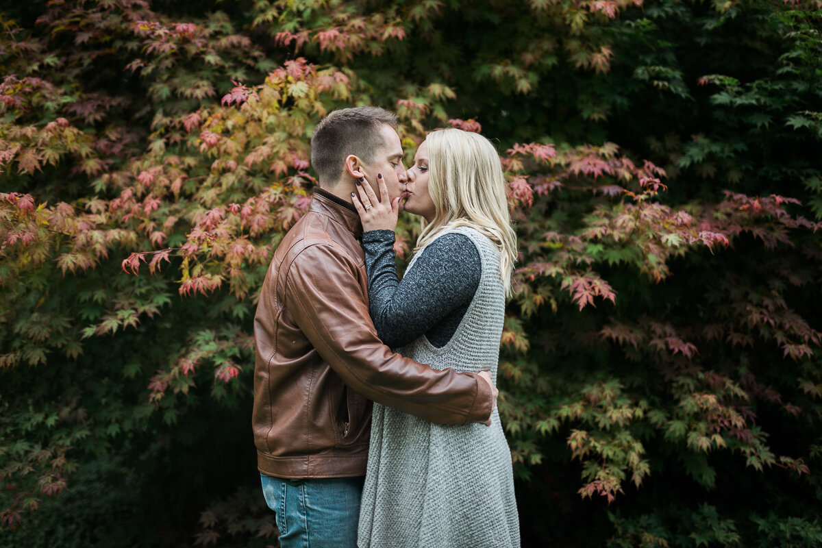 Madison-Wisconsin-Engagement-Portraits_068.jpg