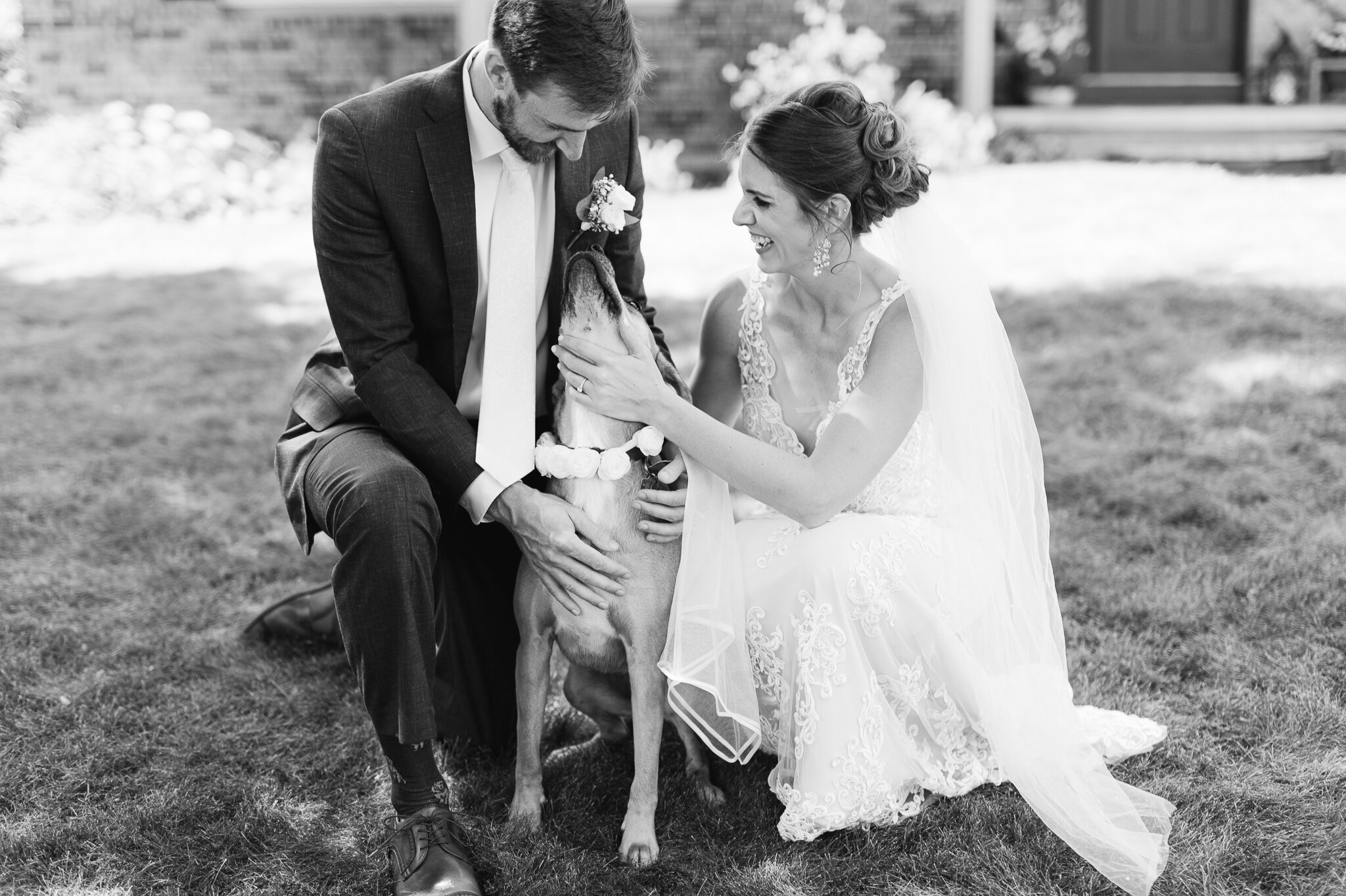Backyard-wedding-Madison-Wisconsin_033.jpg