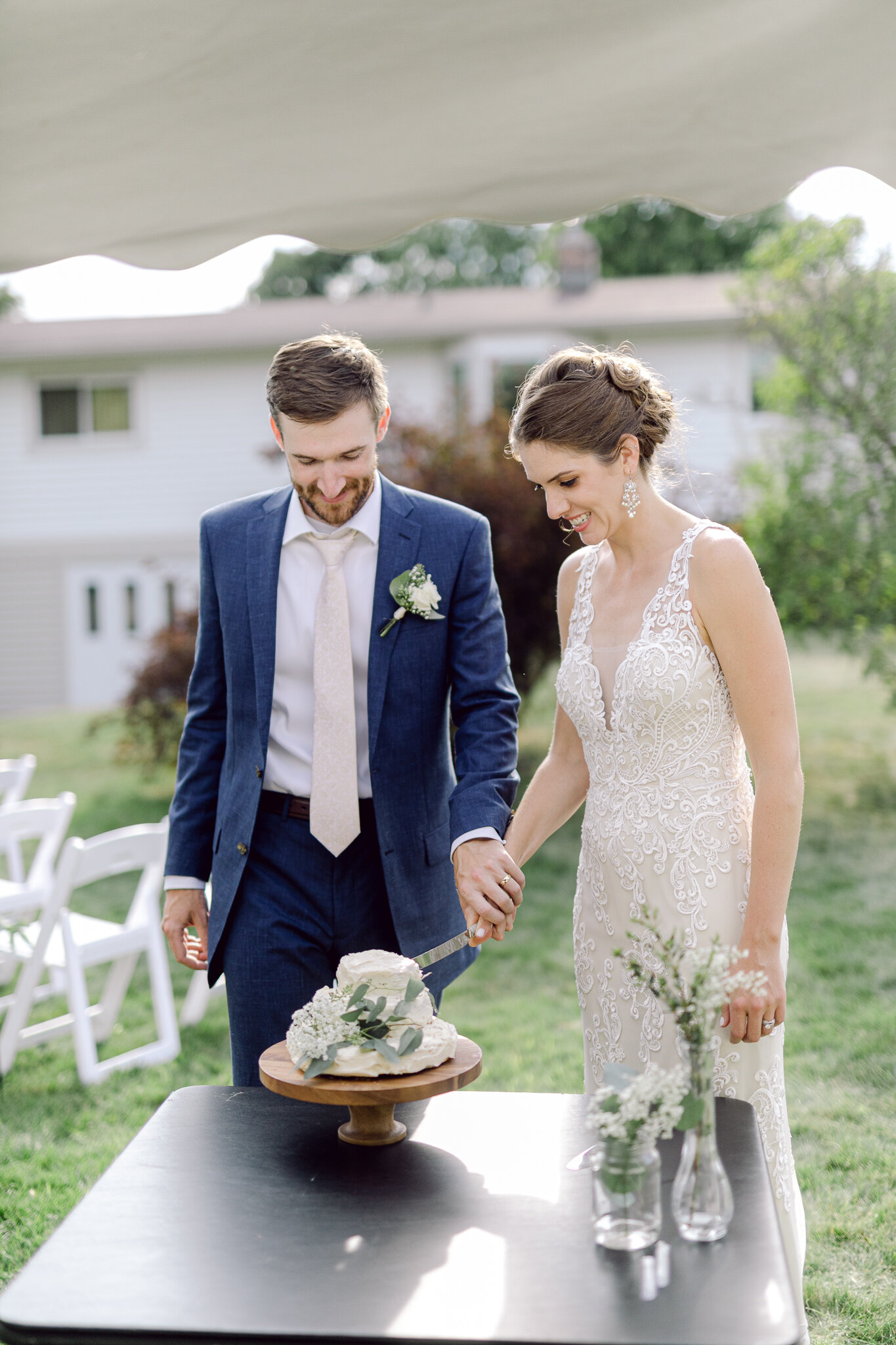 Backyard-wedding-Madison-Wisconsin_093.jpg