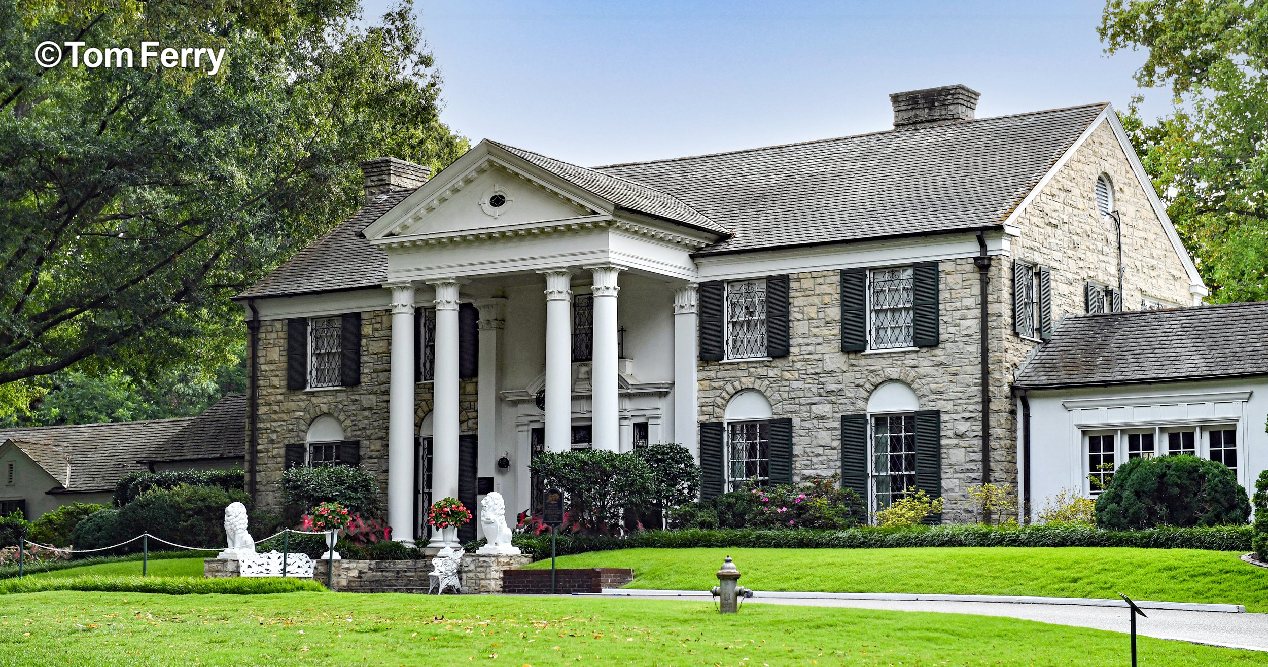 Graceland (Memphis, TN.)