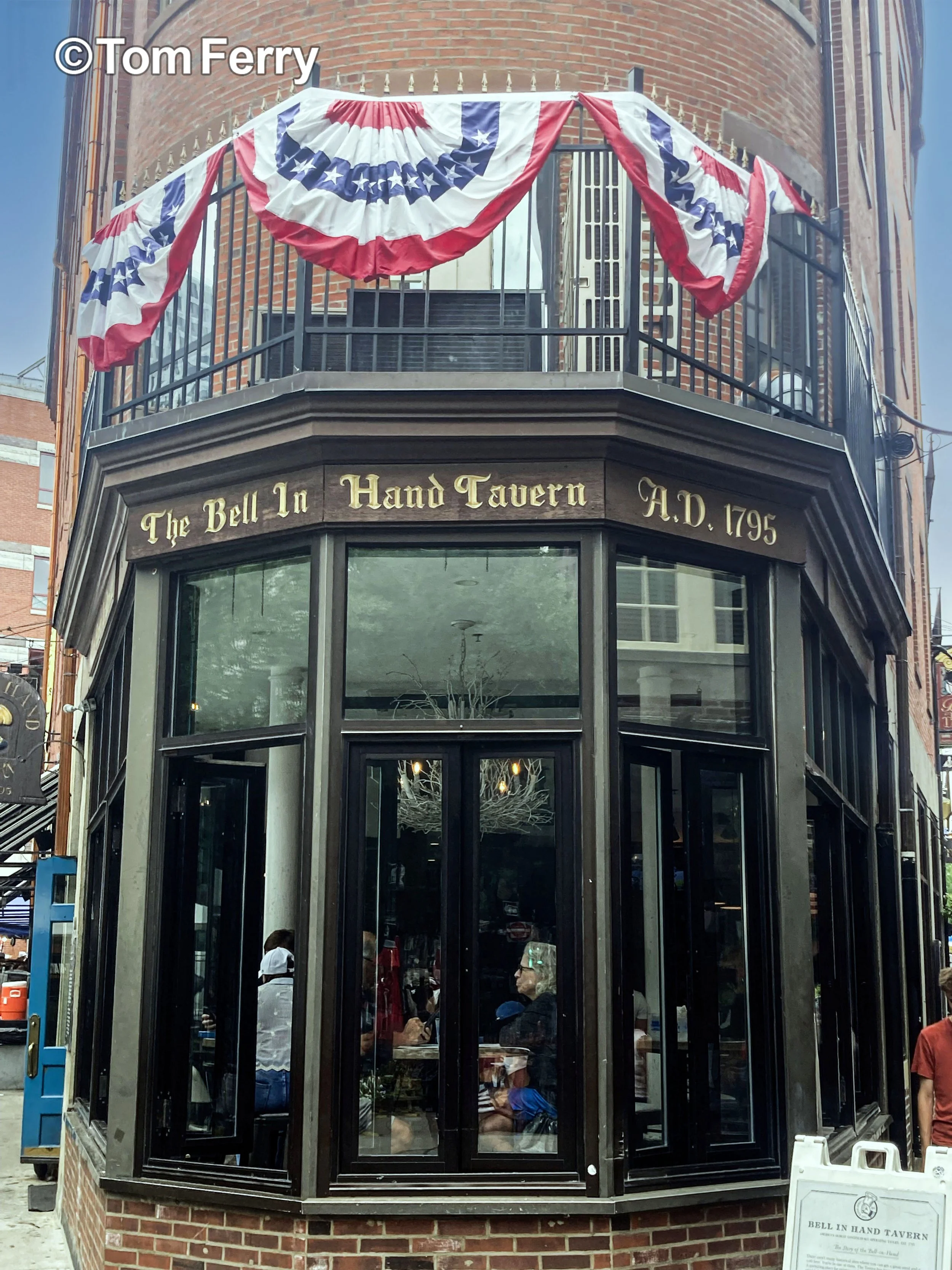 Bell in Hand Tavern
