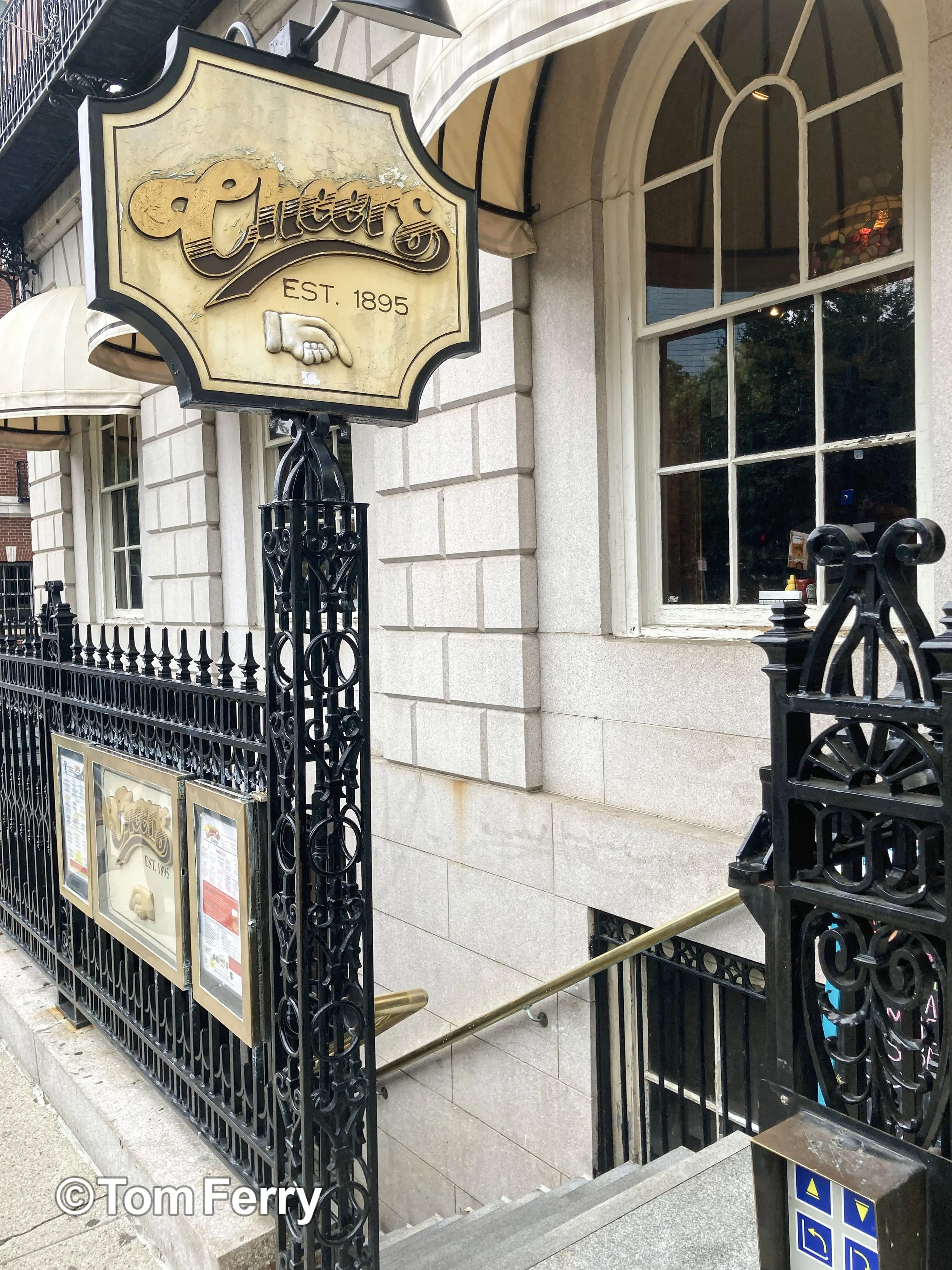The Cheers Bar