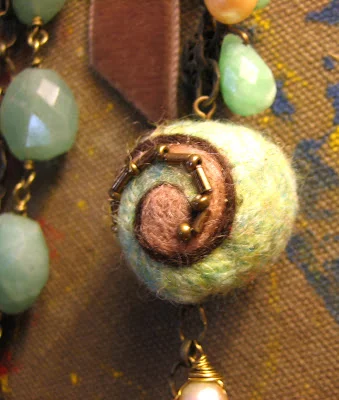 needle felted and beaded necklace :: bead me up scottie stitch poet pattern