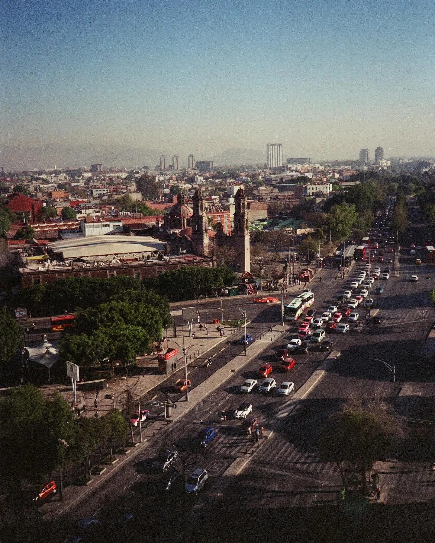 Avenida Paseo La Reforma Norte - CDMX Feb 2023