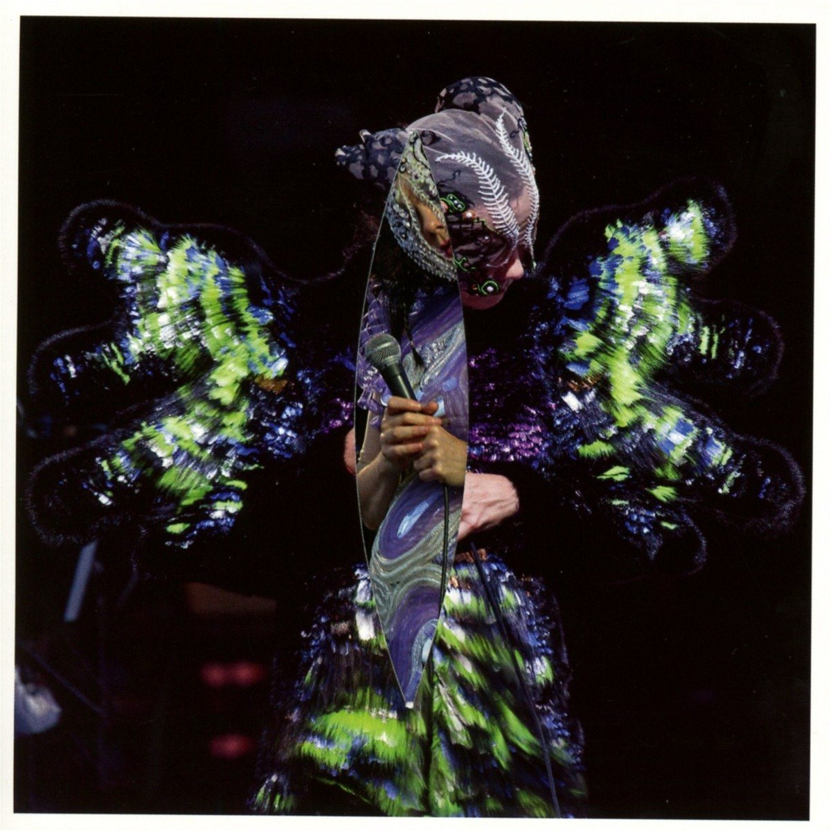 Björk - Vulnicura Live