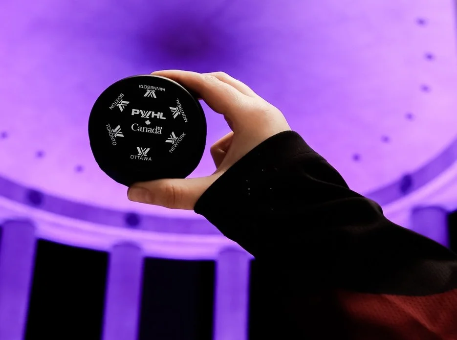 CUSTOM PUCK PWHL x CANADA