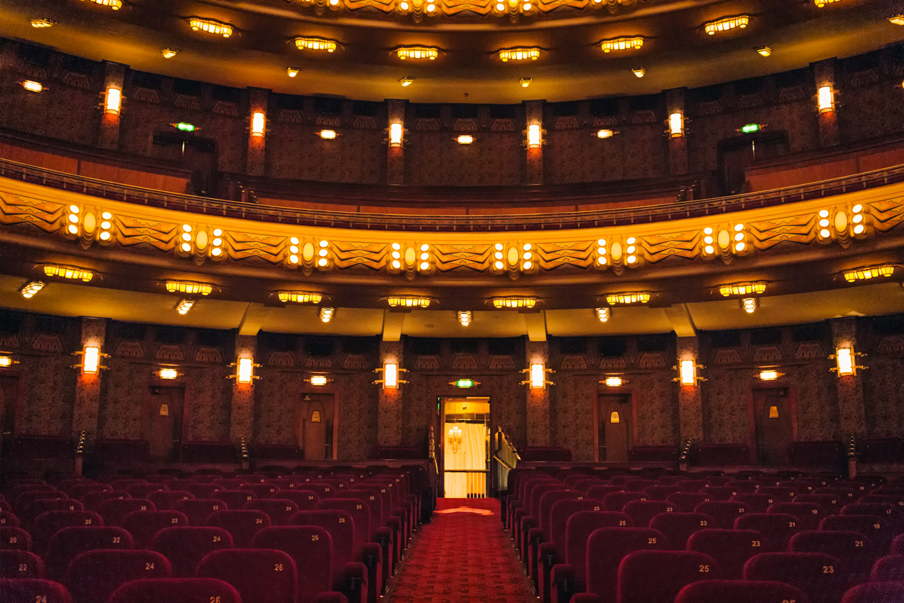 079/365 Mr.Tuschinski