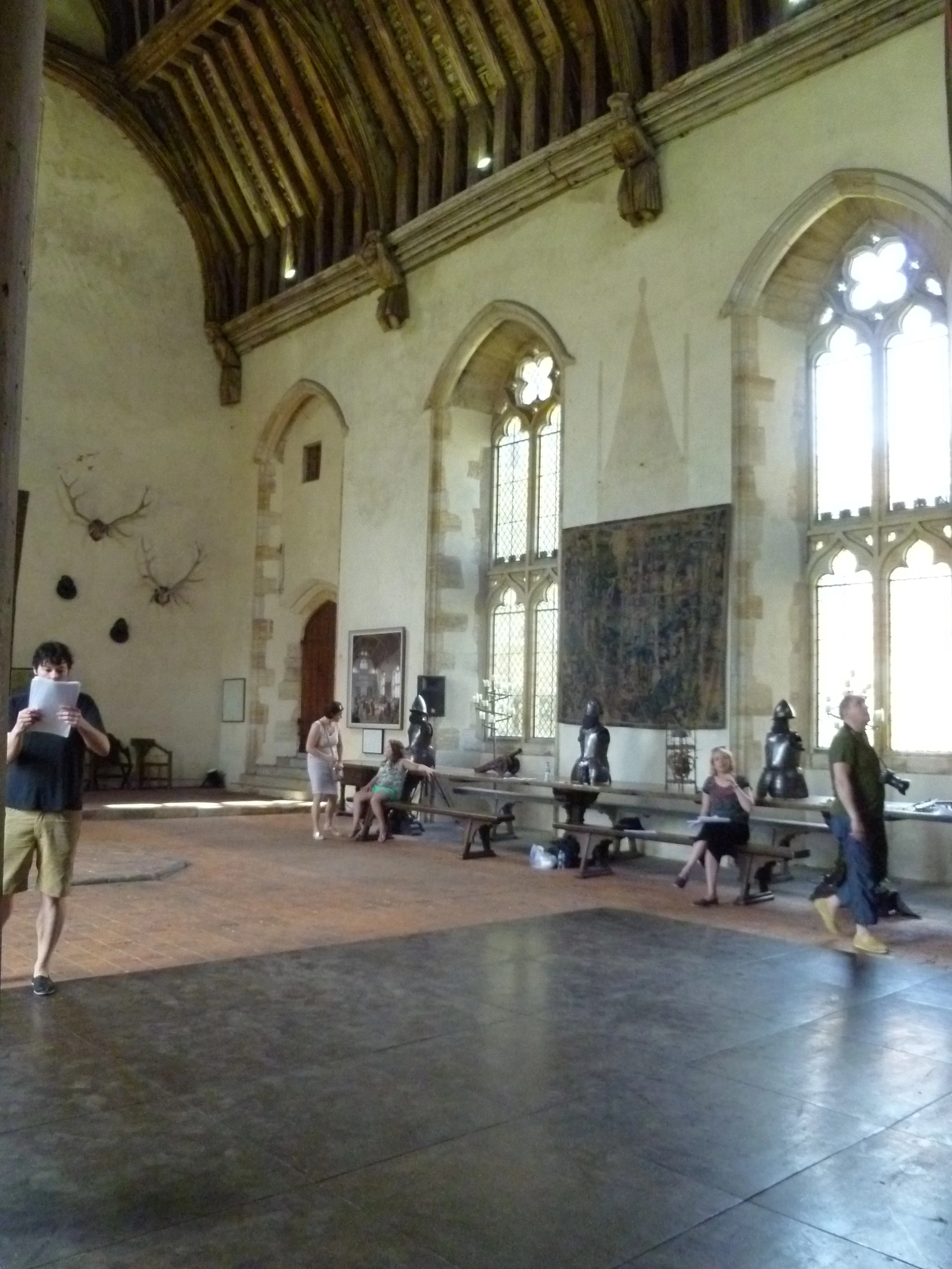 Penshurst_Baron'sHall.jpg