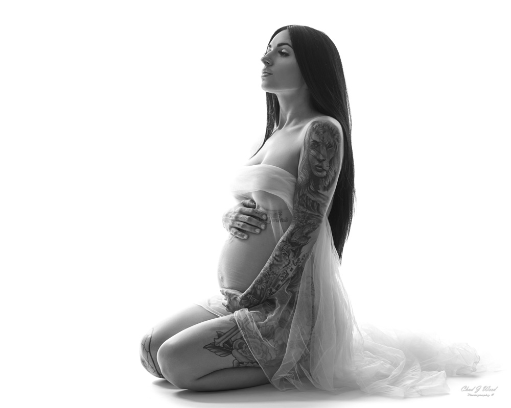 Mesa Arizona Maternity Glamour Photographer Chad Weed with Boudoir Model Alicia