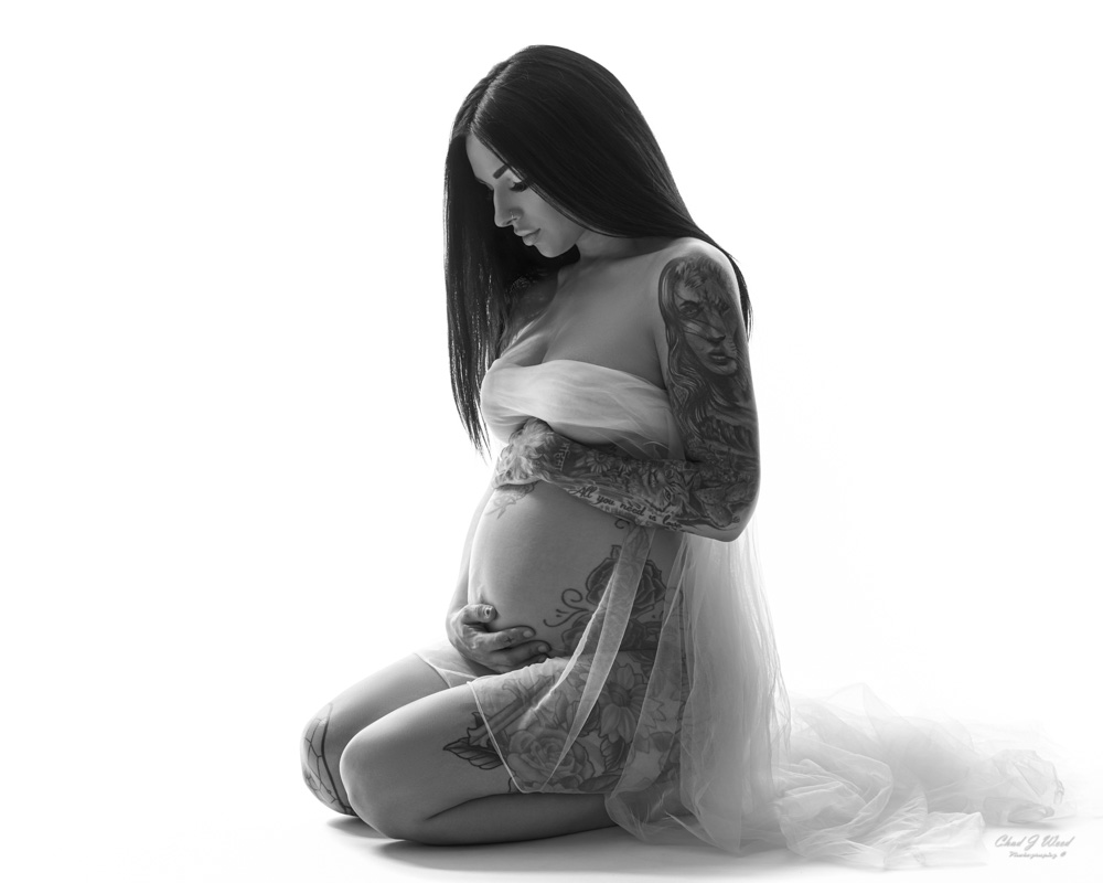 Mesa Arizona Maternity Photographer Chad Weed with Pregnant Model Alicia