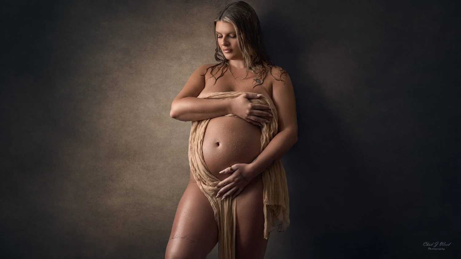 Phoenix fine art maternity wet look photography in studio