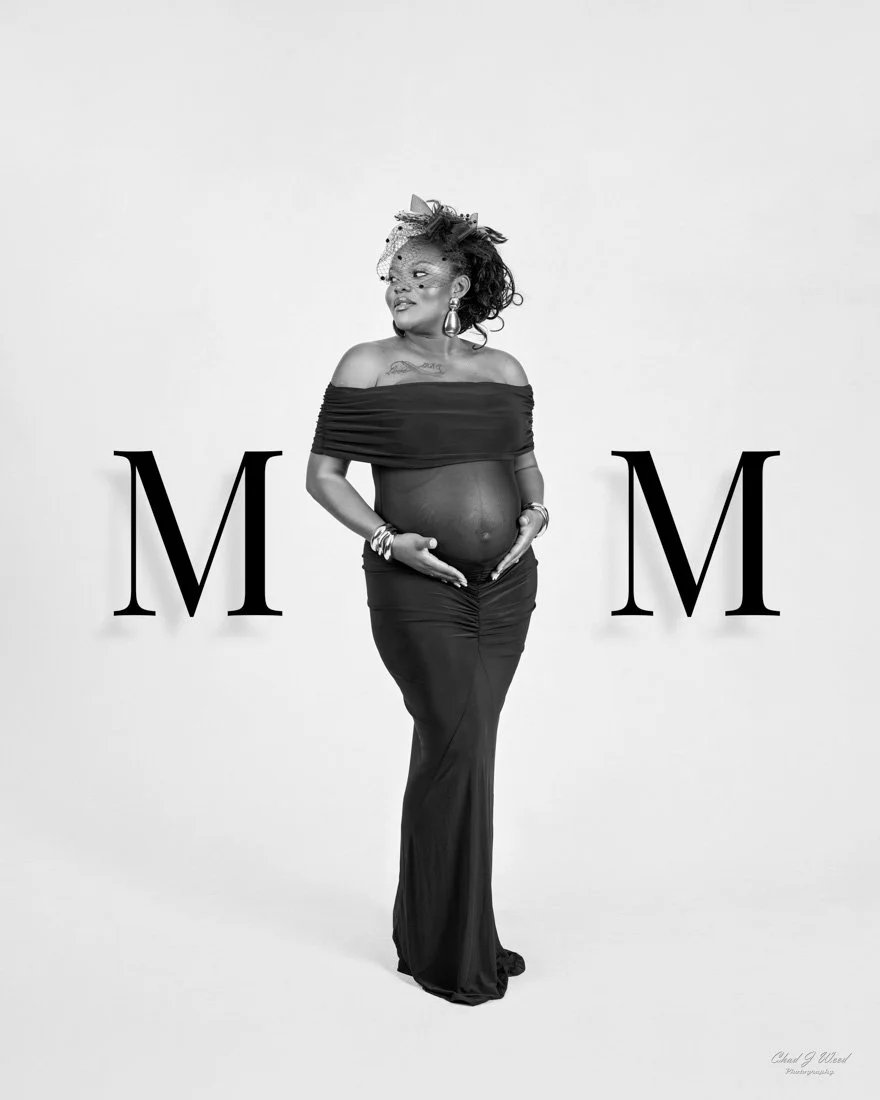 Mesa Maternity Photographer: Black maternity dress with MOM letters