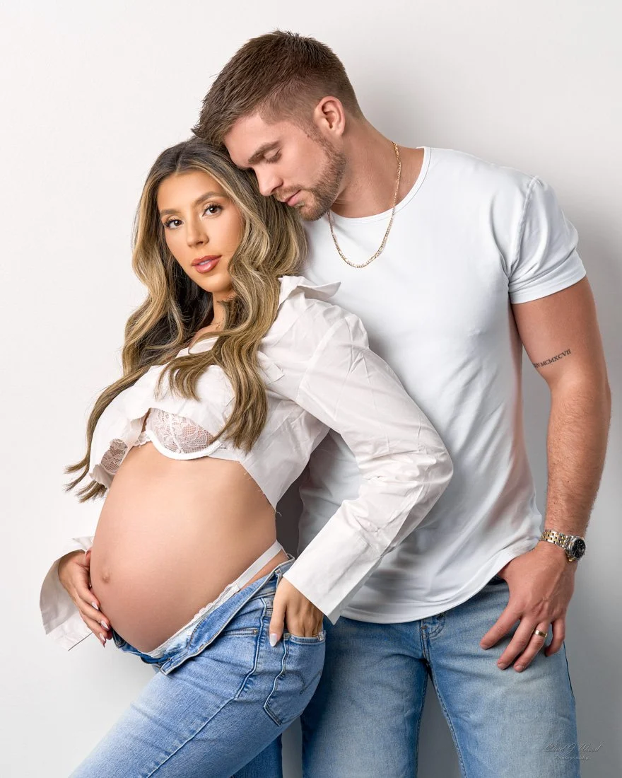Mesa intimate maternity couples photographer sensual pose in jeans