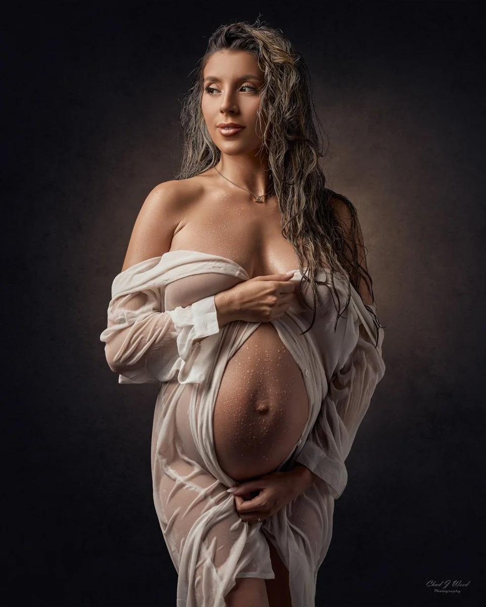 glamorous mesa maternity wet look photography session