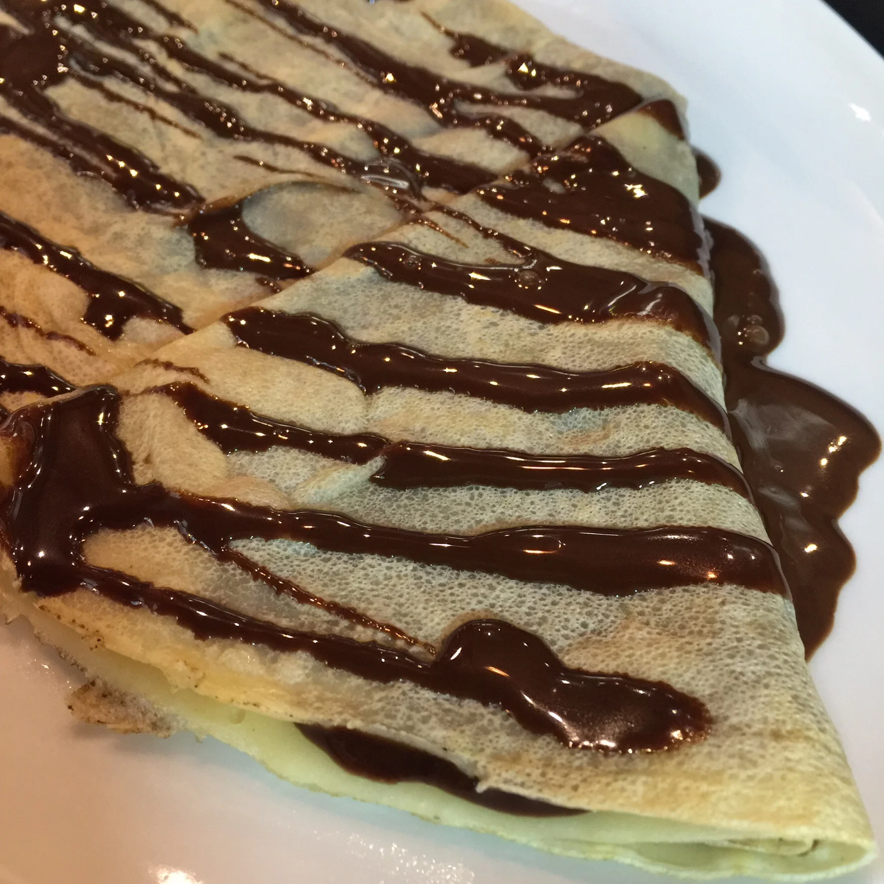 O problema não foi o crepe, sempre maravilhoso, da #creperiedasamoreiras, mas a pizza que nem teve direito a fotografia...