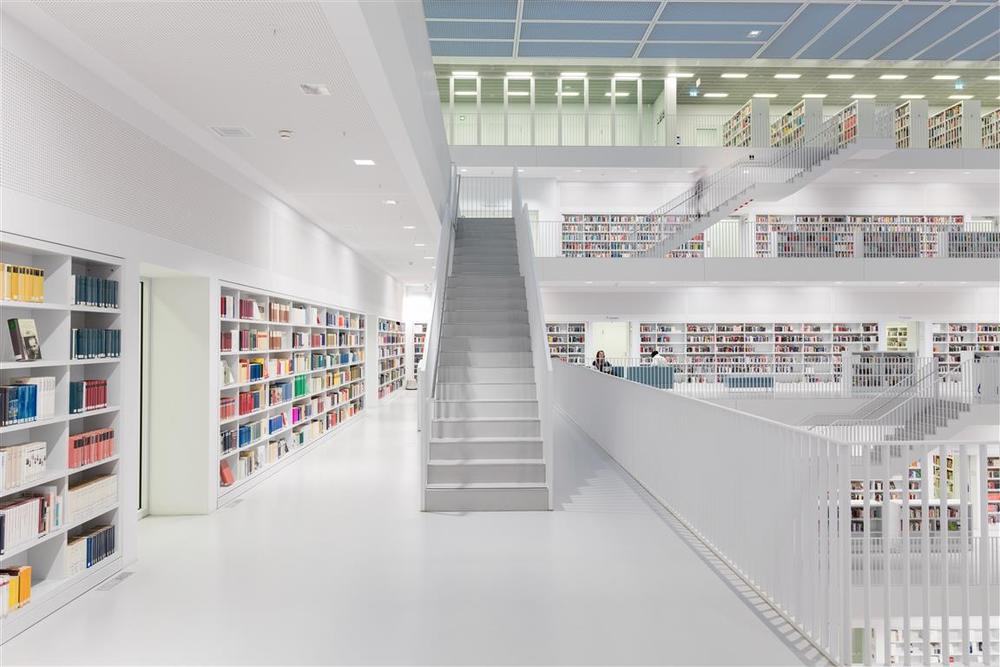 Stuttgart City Library - Christian Klugmann (2).jpg