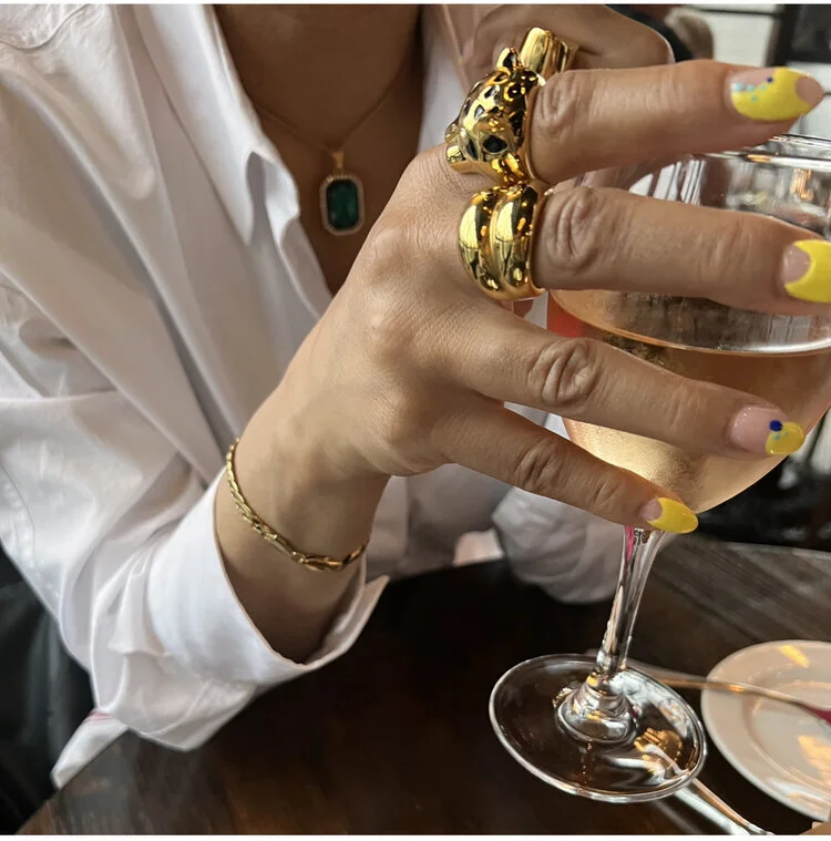 79571C20-0CF4-4A09-869B-5FF59876F5D9