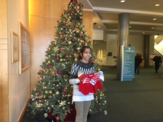 Making a donation at Washington Hospital during Christmas 2016