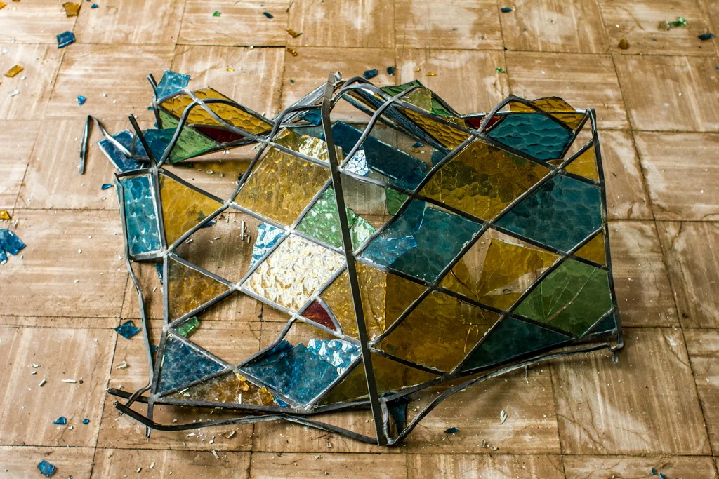Shattered Window, Arkansas, America, 2013