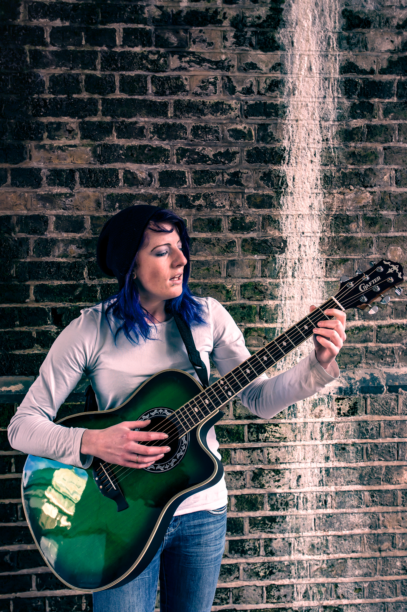 Busker, Southend Town Centre, February 2016