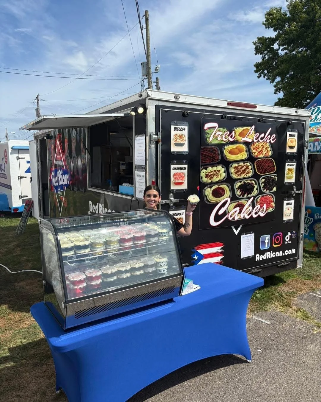 Red Rican Tres Leche Cakes Desert Truck 