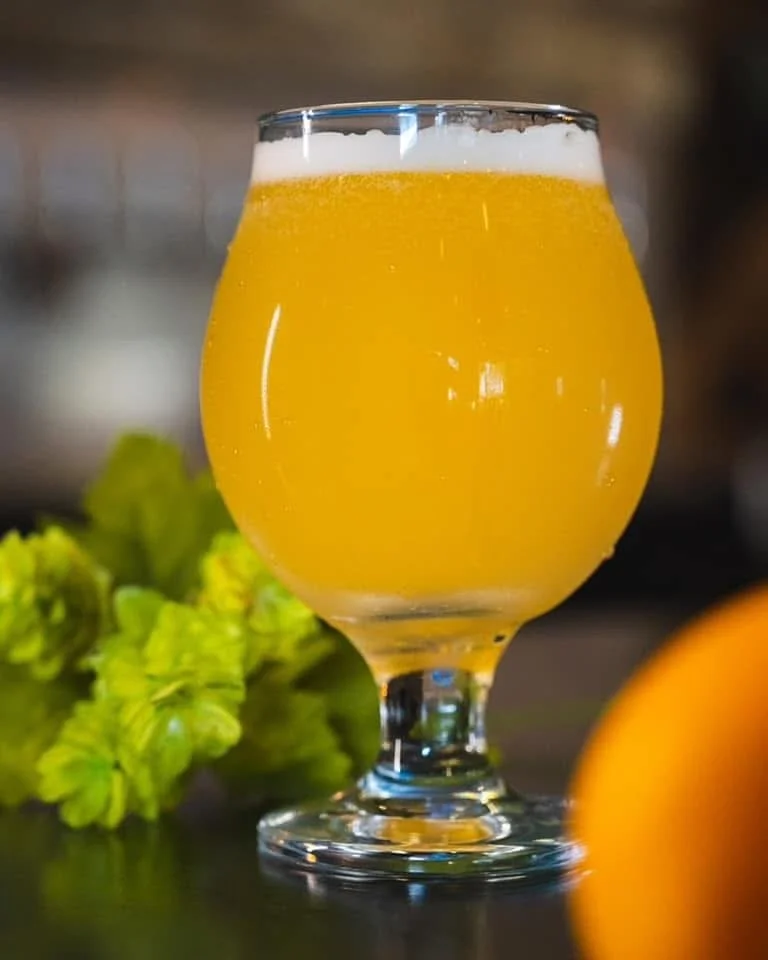 Xtoberfest is TODAY! 🍻🏃&zwj;♀️
Join us from Noon&ndash;6PM for a day at the brewery and the park supporting the Canfield Cross Country Program!

@beardedjugbrewing brewed up a small-batch Fresh Hop Peach Gose on our pilot system &mdash; featuring T
