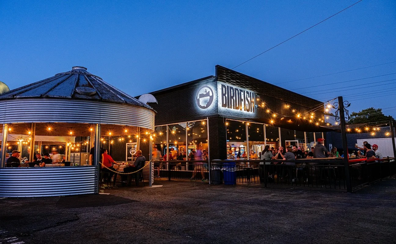 Easy vibes tonight.
We&rsquo;ve got @thesummitfm supported Open Jam Night in the Ballroom from 6&ndash;9PM hosted by @rockinrory0899 @steventoulousefernandez &amp; @aaronbowles. Bring something to play or just hang and listen.

@2.5greeks roll in at 