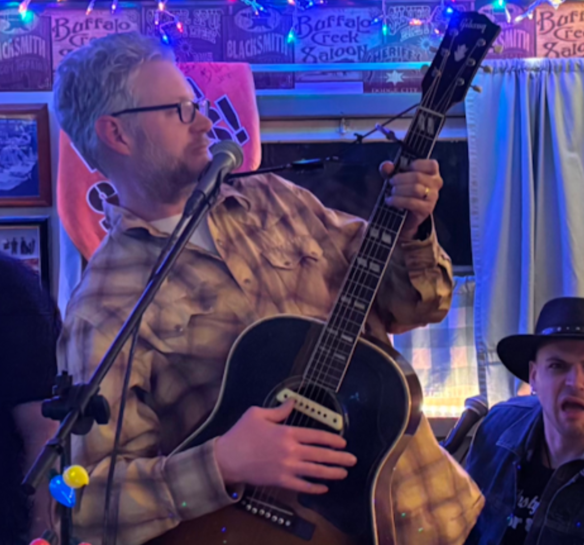 Sunday Strings with Dave Smith of Okie Ross