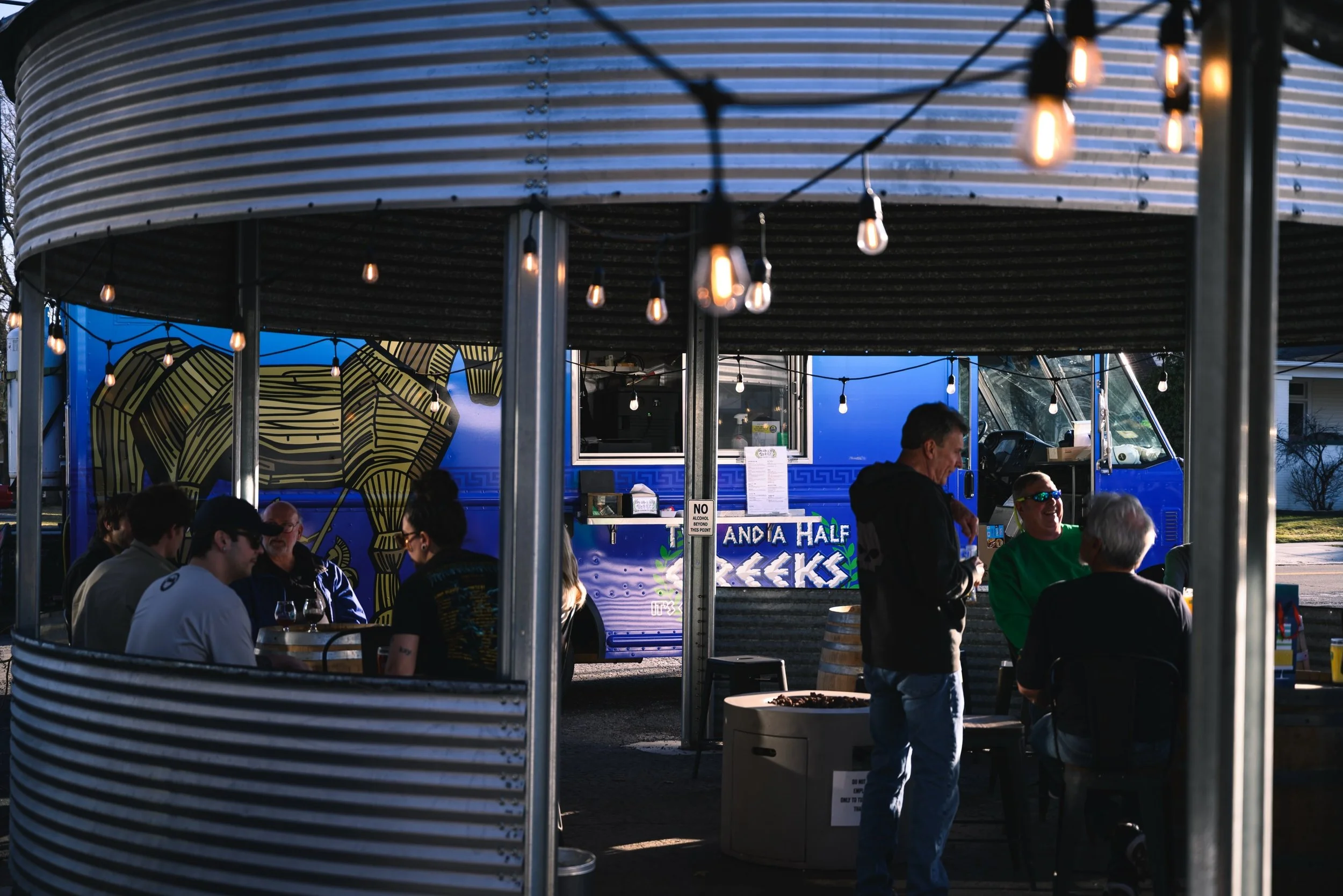 Gyros. Egg rolls. Beer. Repeat.
@2.5greeks and @effnrollz on the patio all day.