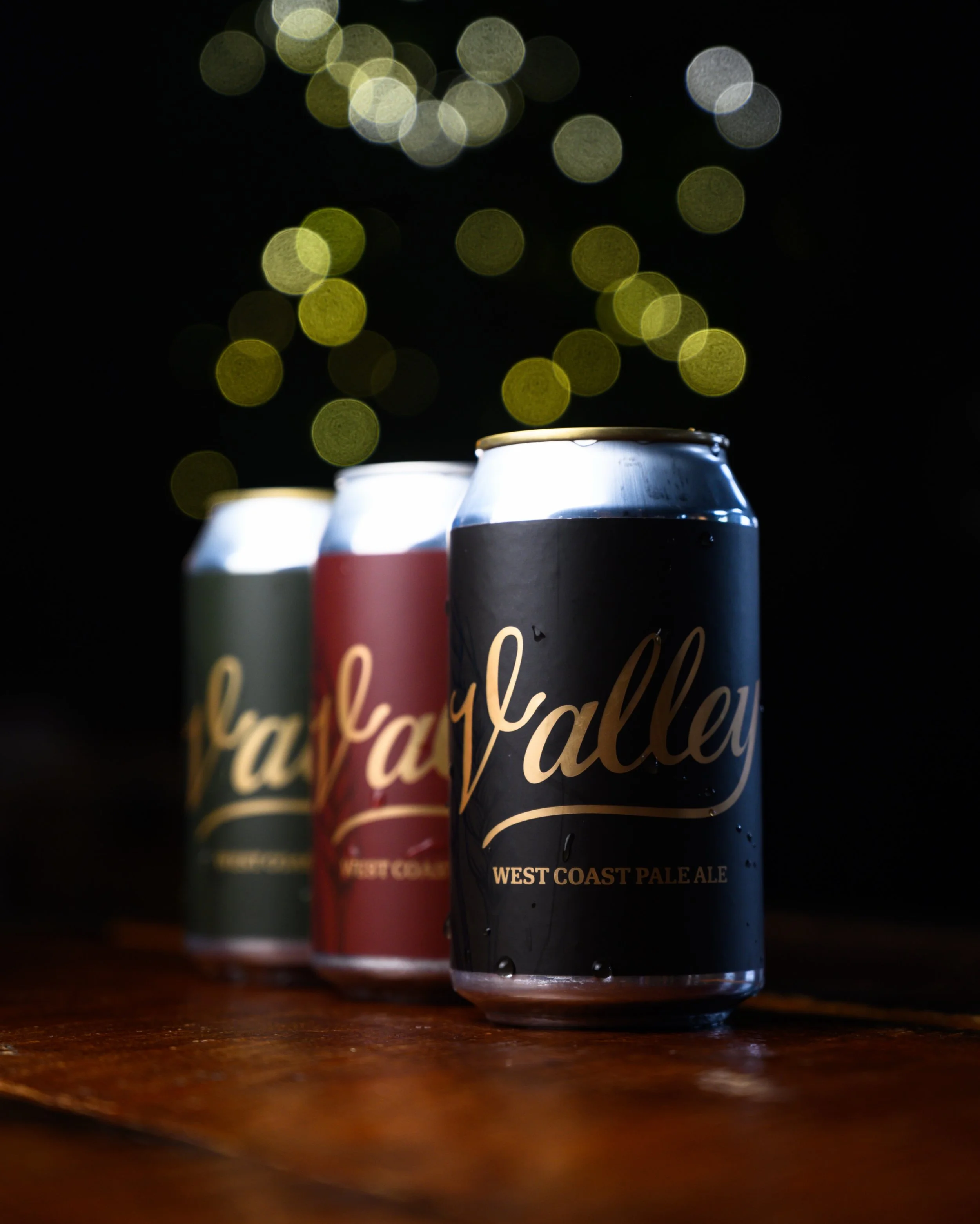 A new path through the Valley.

The third expression of our Valley West Coast Pale Ale series arrives today, this time showcasing Elani.

Elani opens with saturated notes of white peach and ripe pineapple, followed by guava and tangerine, with flashe