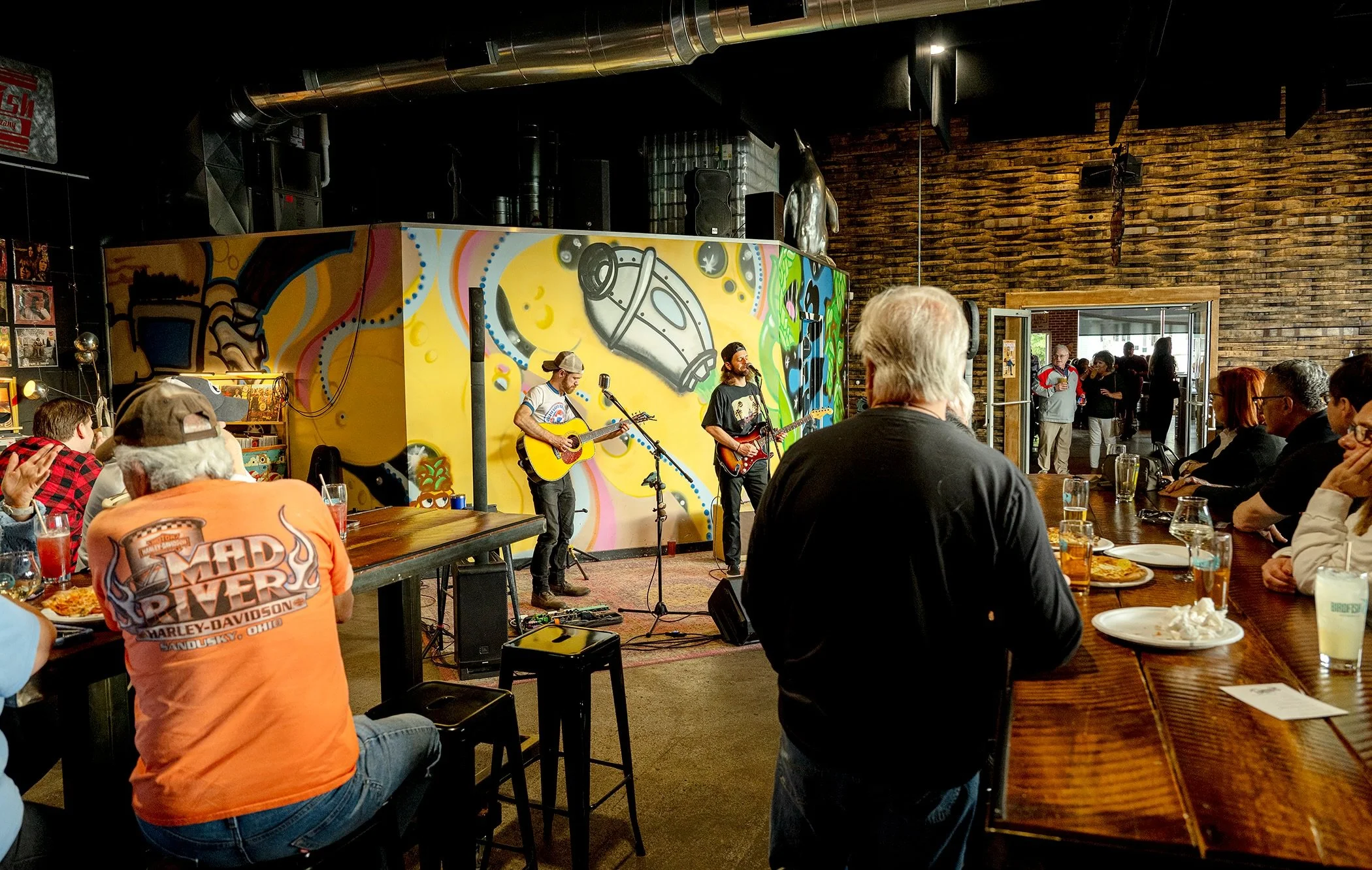 Saturday&rsquo;s live music lineup:

@jerkstarmusic 1-3
Whiskey Pete 4-6
@kingsleyconkle vs. @rockinrory0899 Guitar Battle 7-9