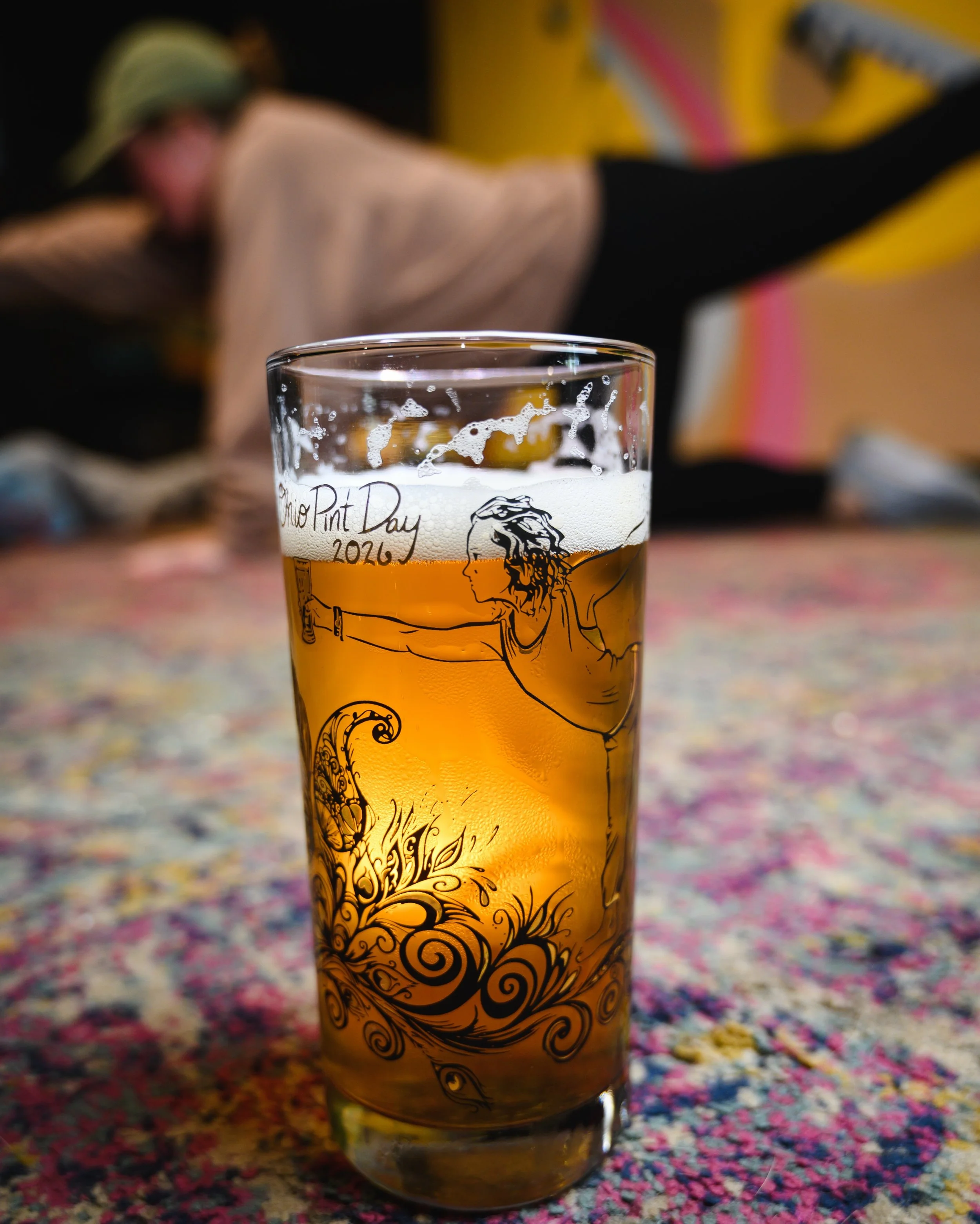 🧘🍺 Stretch, sip, and take home a little piece of Ohio.

@ohiocraftbeer Pint Day lands on Namasbrew Yoga Tuesday with @victorivinyasa this year, and we couldn&rsquo;t ask for a better pairing.

$15 gets you the yoga class, a pour of select draft bee