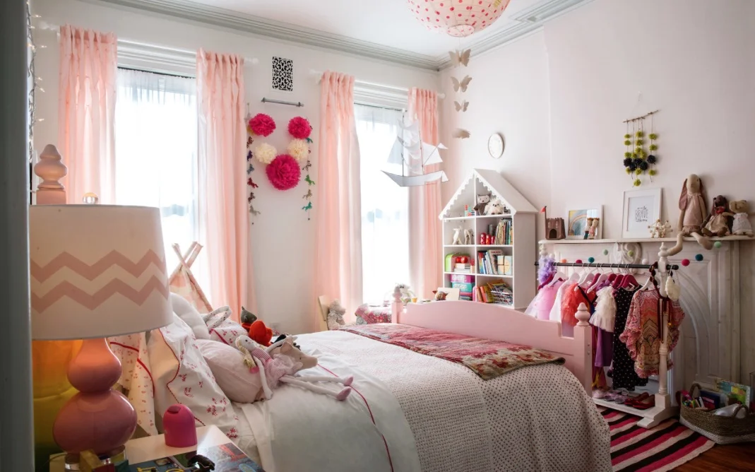 Enjoy! Trudy xx photos: www.architecturaldigest.com/gallery/intern-movie-set-desi…