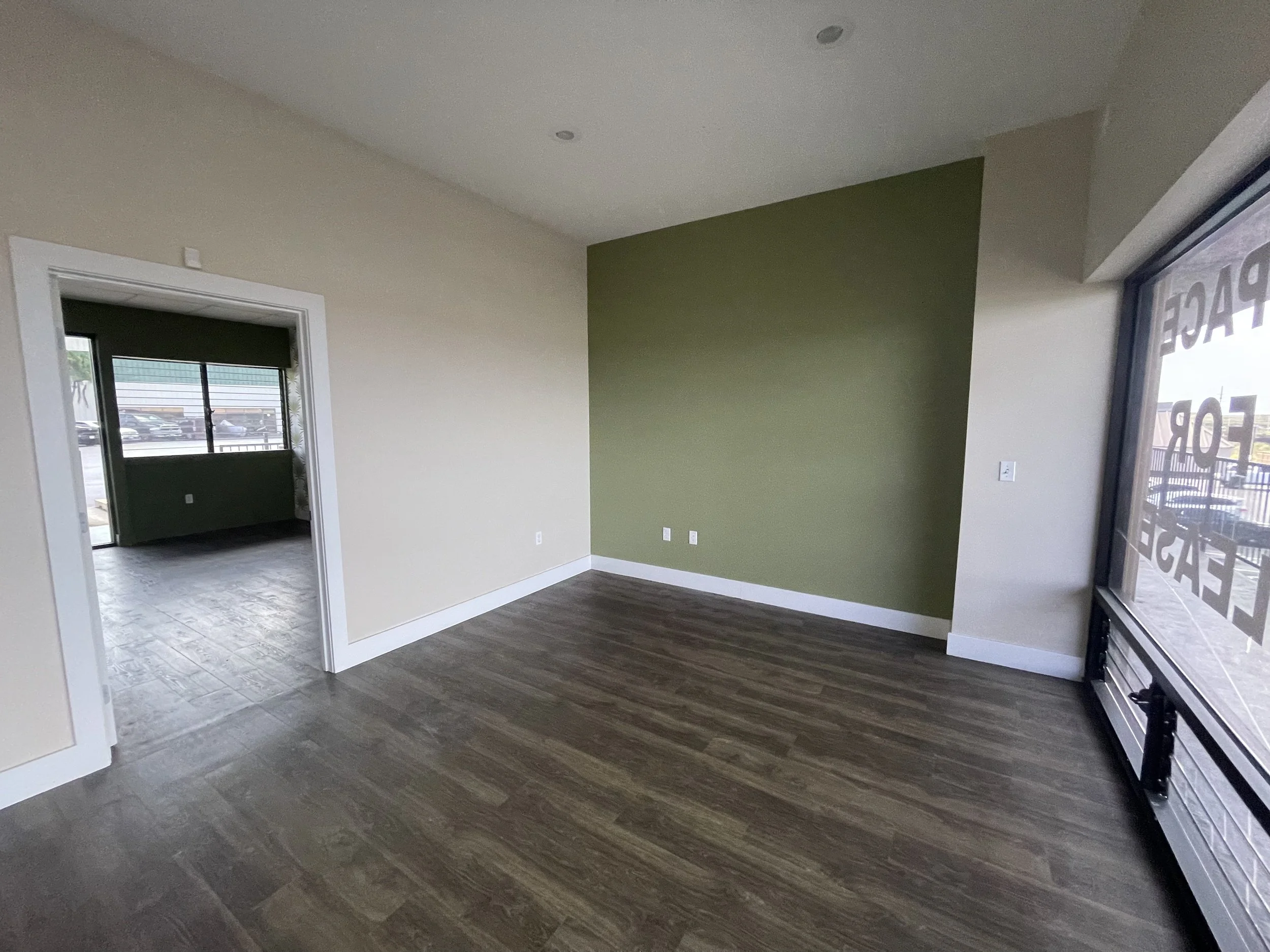 Front room - right.jpeg