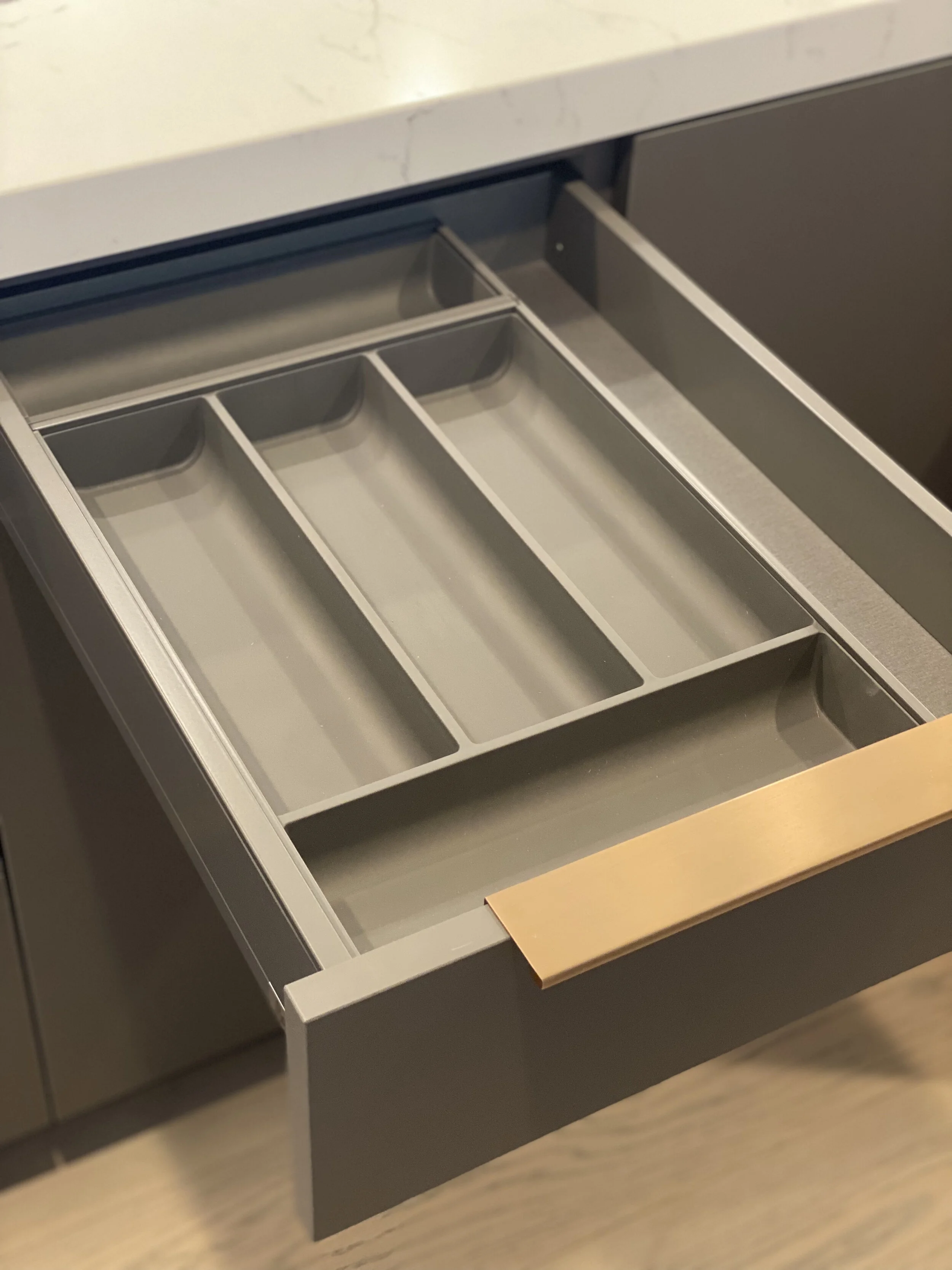 steel drawer silverware divider