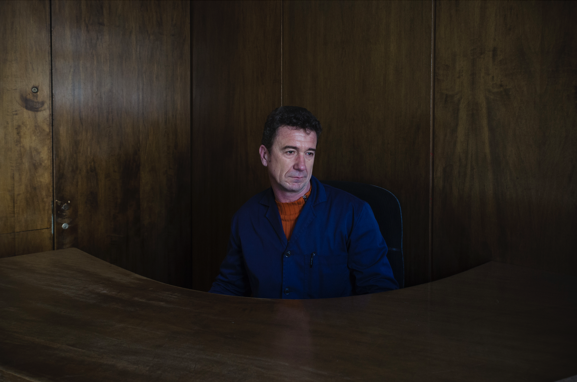 Portero finca barcelona. Barcelona Gatekeeper.