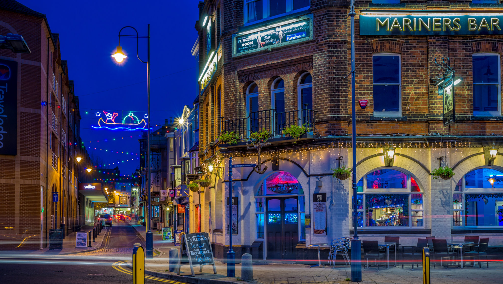 This is Mariners Bar directly opposite Ramsgate Harbour, looking towards York Street.
