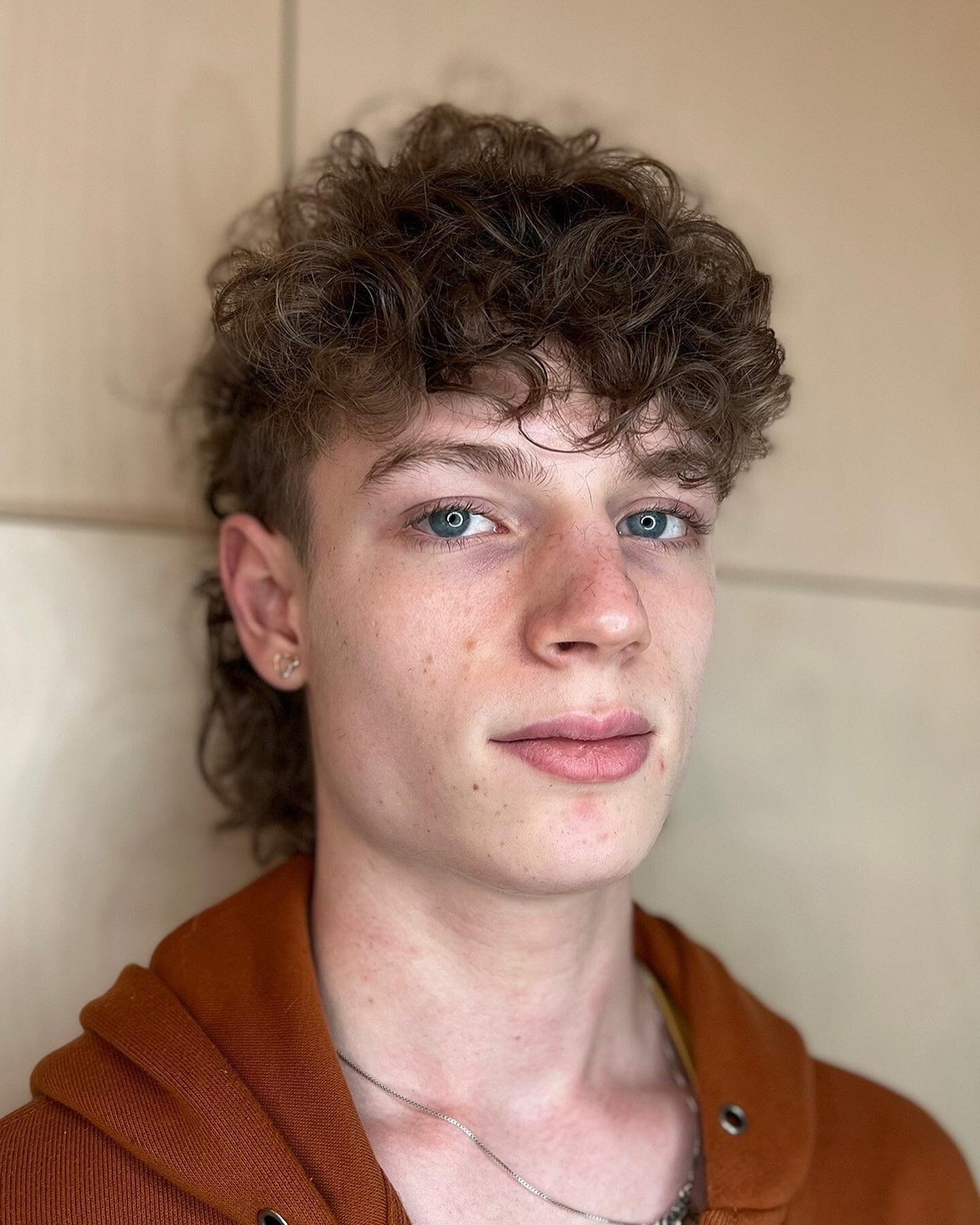 Mullets for everyone 🤘🏼
&bull;
Cut by our new stylist/colourist  @marcomazzola_lifestyle 
Location : Peckham