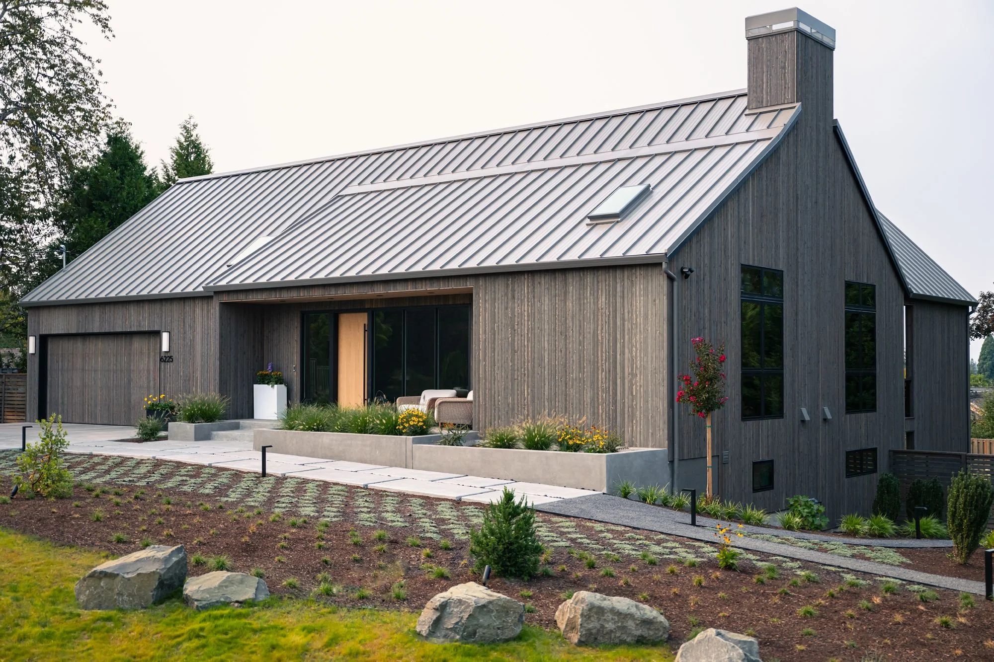 exterior_side.jpeg